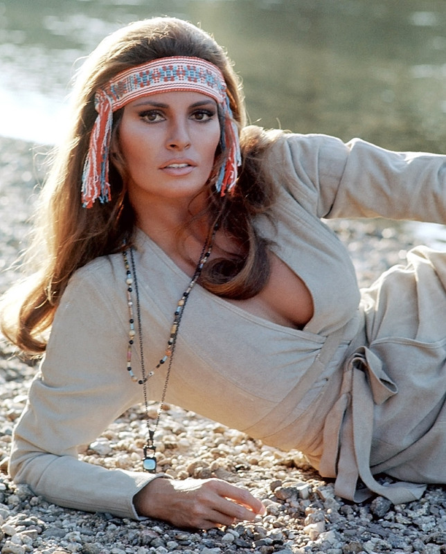 raquel_welch_c38