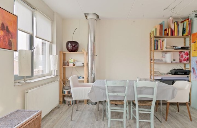 8E1AA0B3-DA09-4DCE-AA8E-C781297B8B04