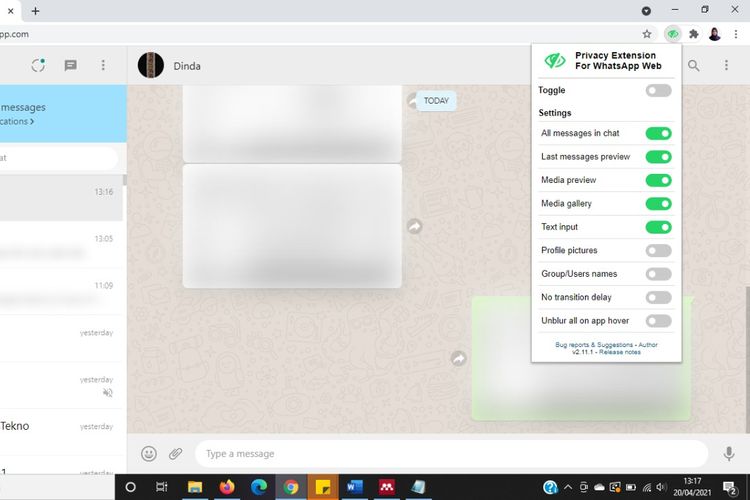 Tangkapan layar pesan pada WhatsApp Web yang disamarkan menggunakan ekstensi di Google Chrome.