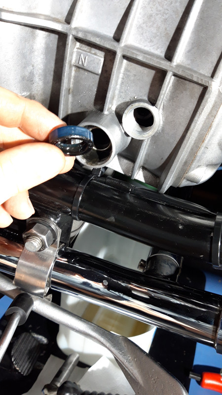 DA2CA9AC-3553-4E96-9958-B424BA220186