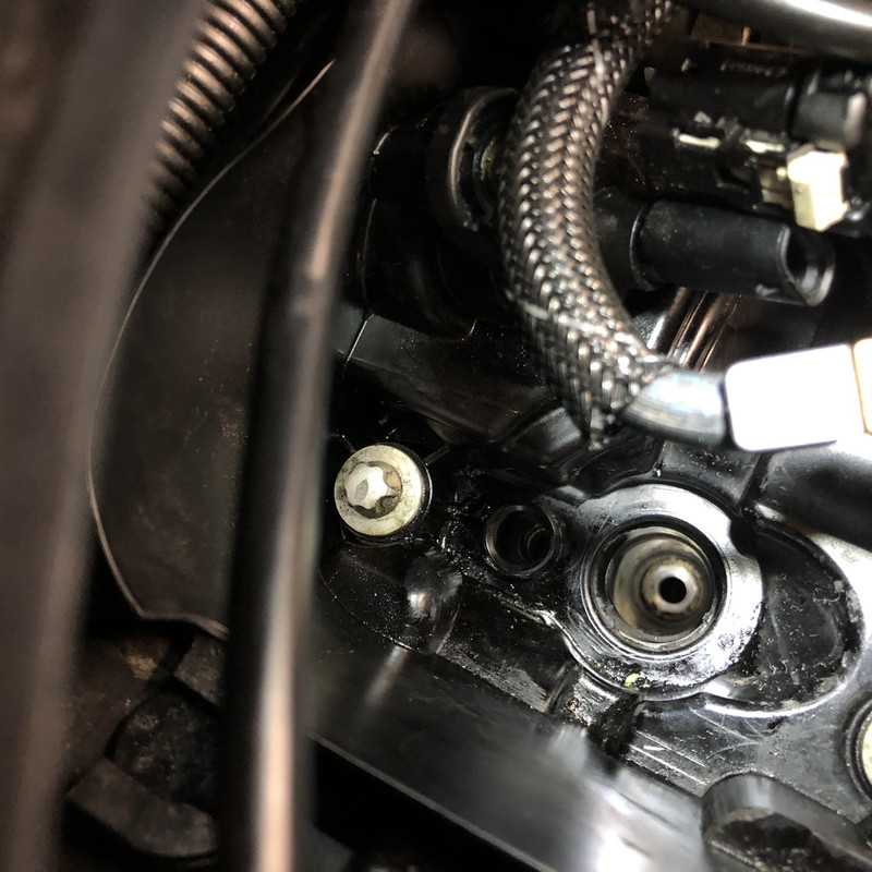 1DEC9C00-45B1-470D-83CC-6AB6D263897F