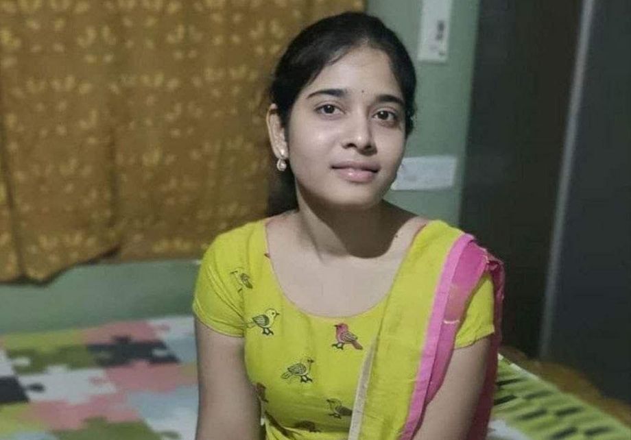 Cute indian girl full hardcore fucking and giving a blowjob to boyfriend