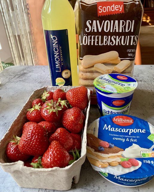 Тирамису клубничный