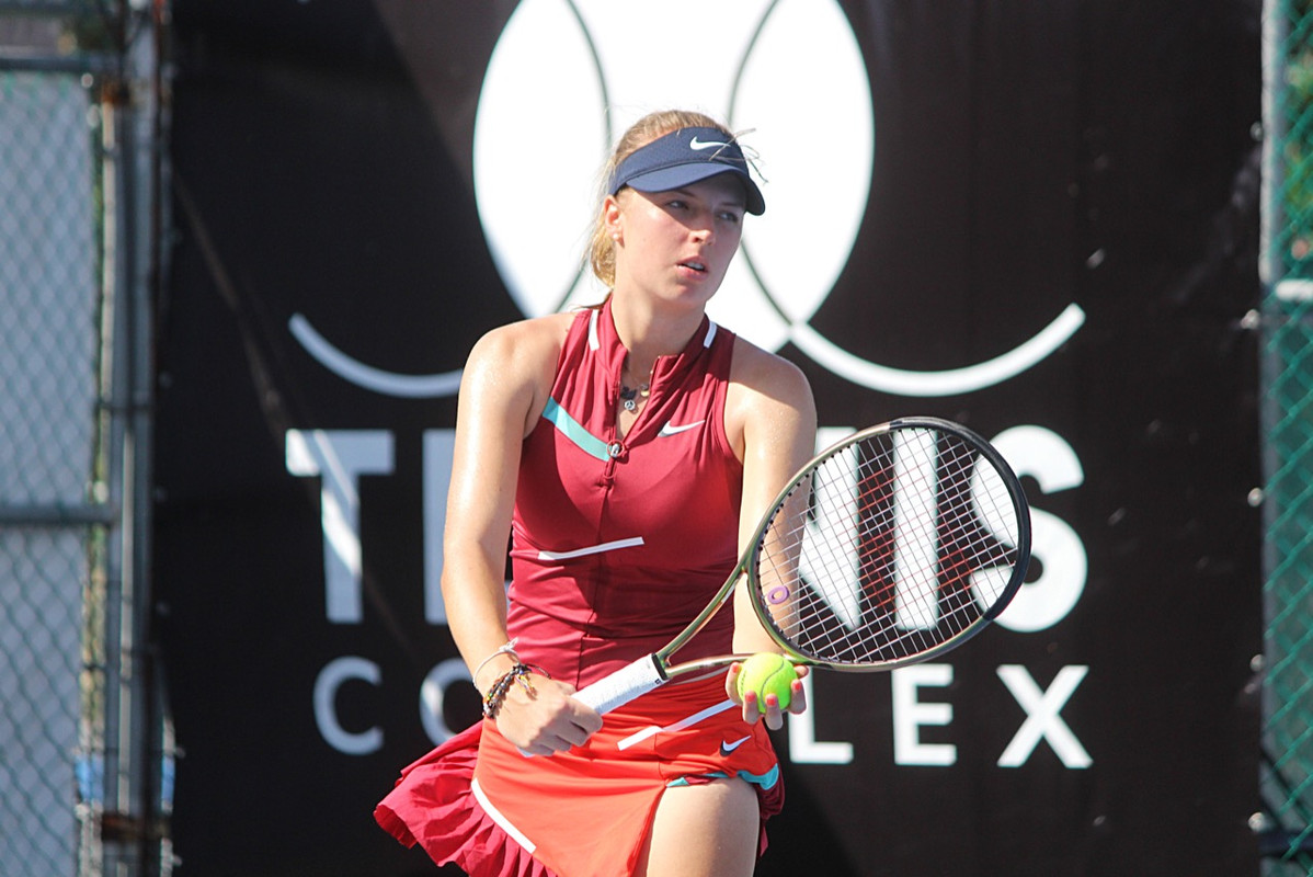 Keegan Smith y Linda Fruhvirtova se coronan en el ITF World Tennis Tour