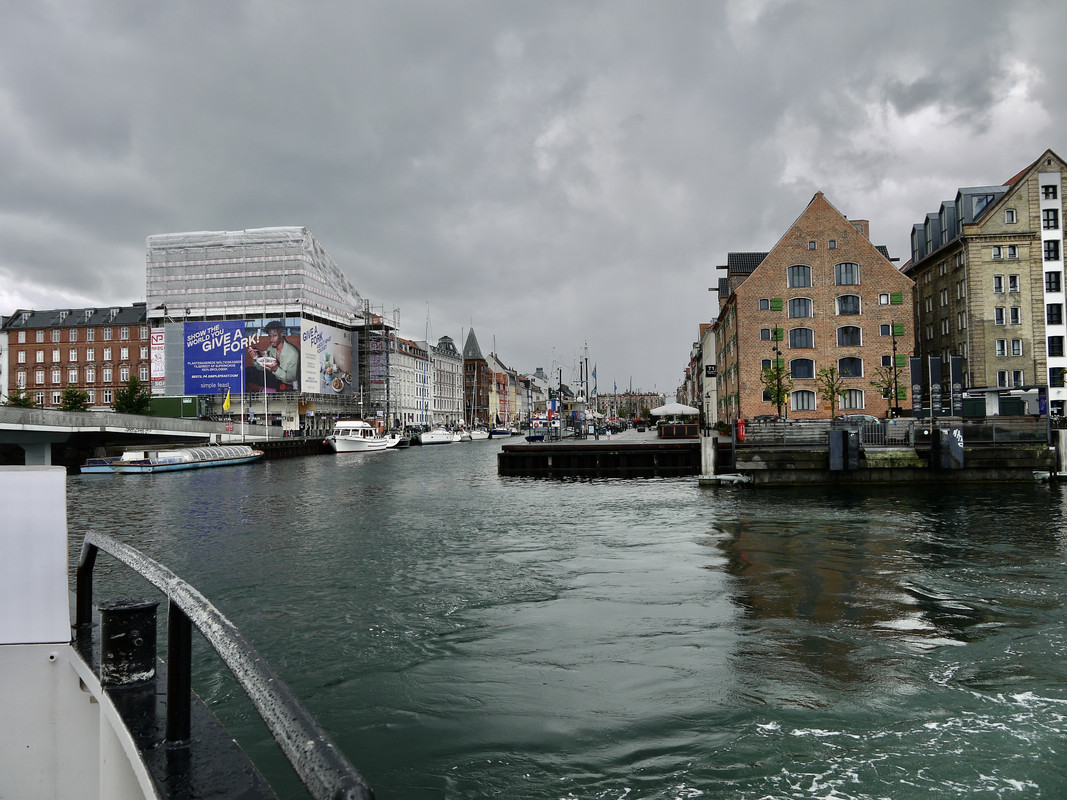 55206E23-C4EE-4DB6-B787-74AEB2E4EE9D_1_201_a