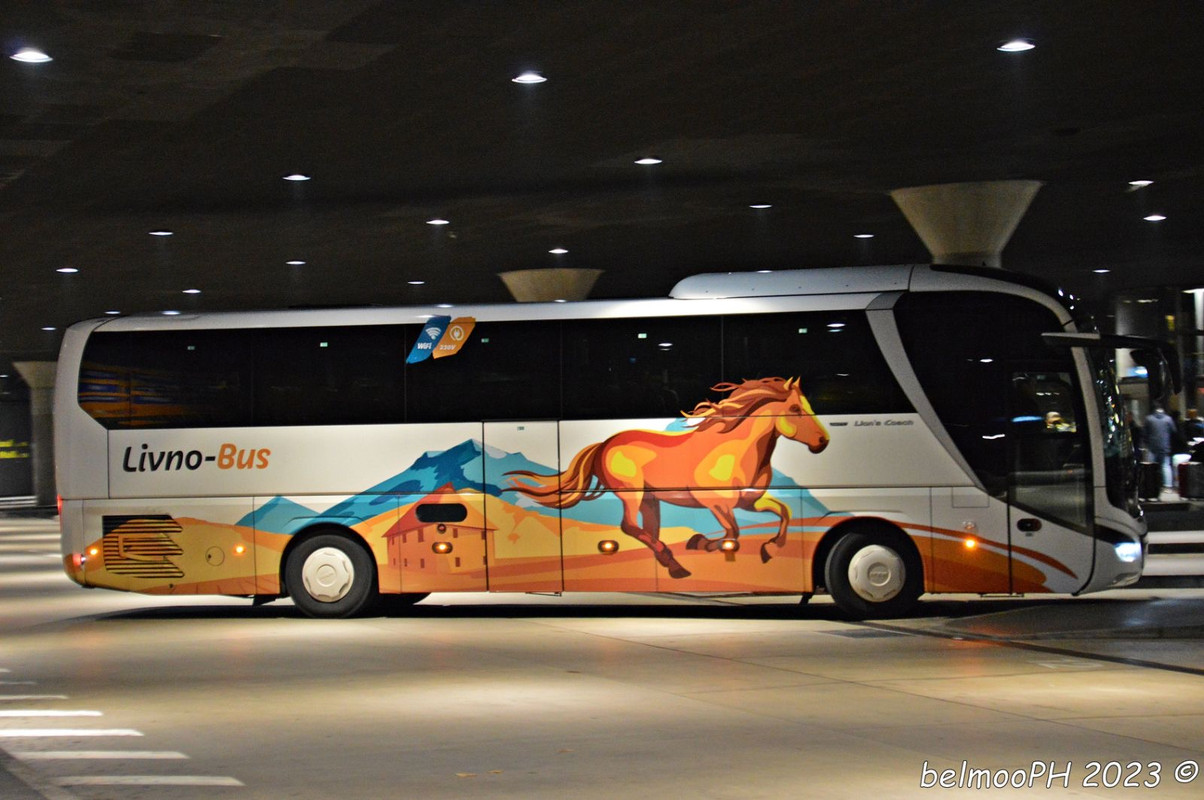 2BDA441C-F067-4698-A41F-F8EEFF9A6E19