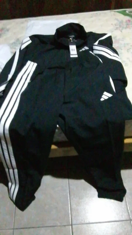 Conjunto Adidas completo