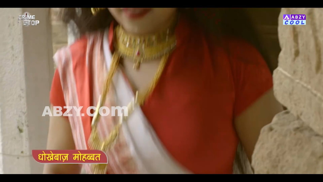 Sexy serial actress naveladn boobs in white and red saree  from crime series.mp4_snapshot_00.03.599