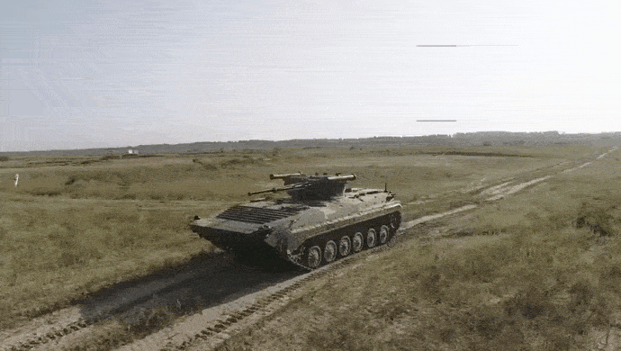 https://i.postimg.cc/wjKFP2xM/ezgif-41f1f70a92065b86.gif