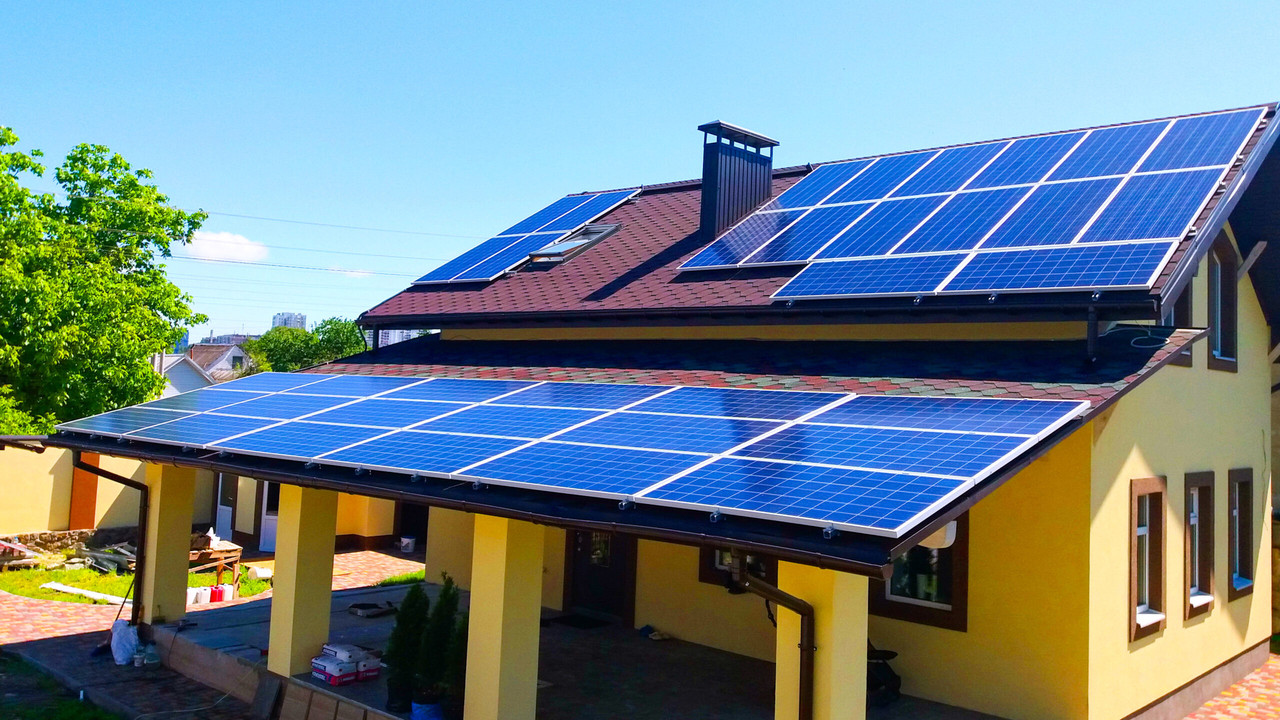 Сонячні горизонти: майбутнє енергії у вашому домі