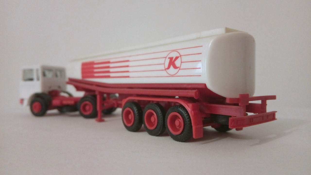 Mach (9201)