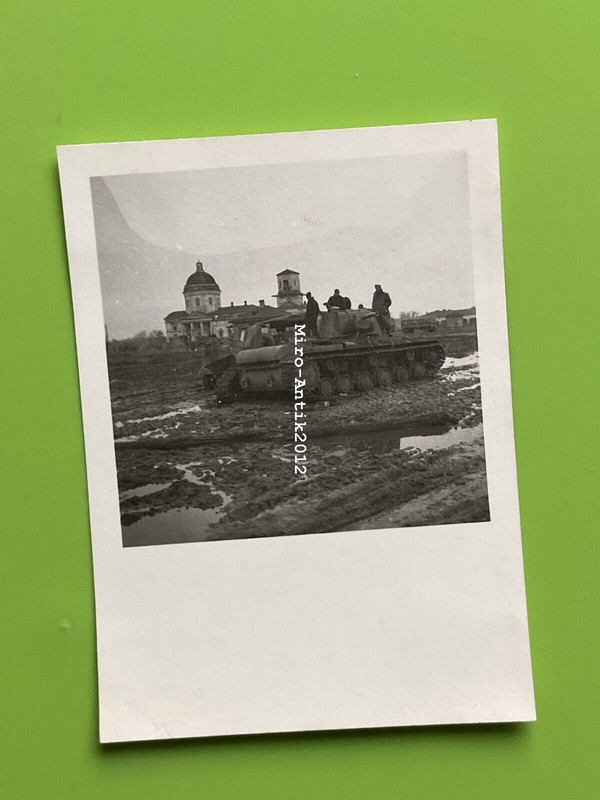 Foto aus Nachlass (StG 77), schwerer KW Panzer der Russen