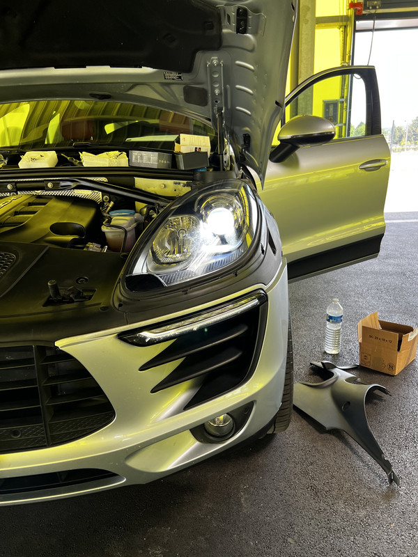 96746D2E-82EA-4BFF-889A-D2F6A2C481B0