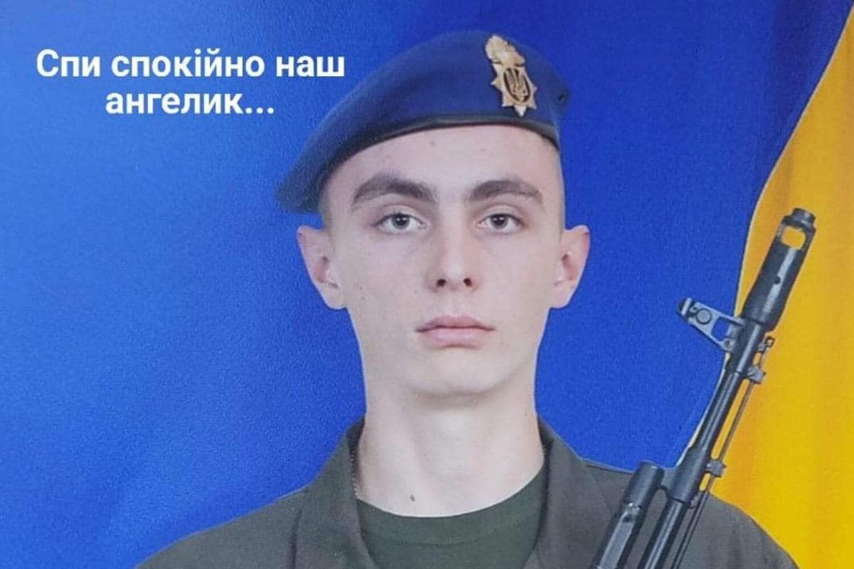 5AB9A46D-DF6A-483E-9C32-EF57759F69DC