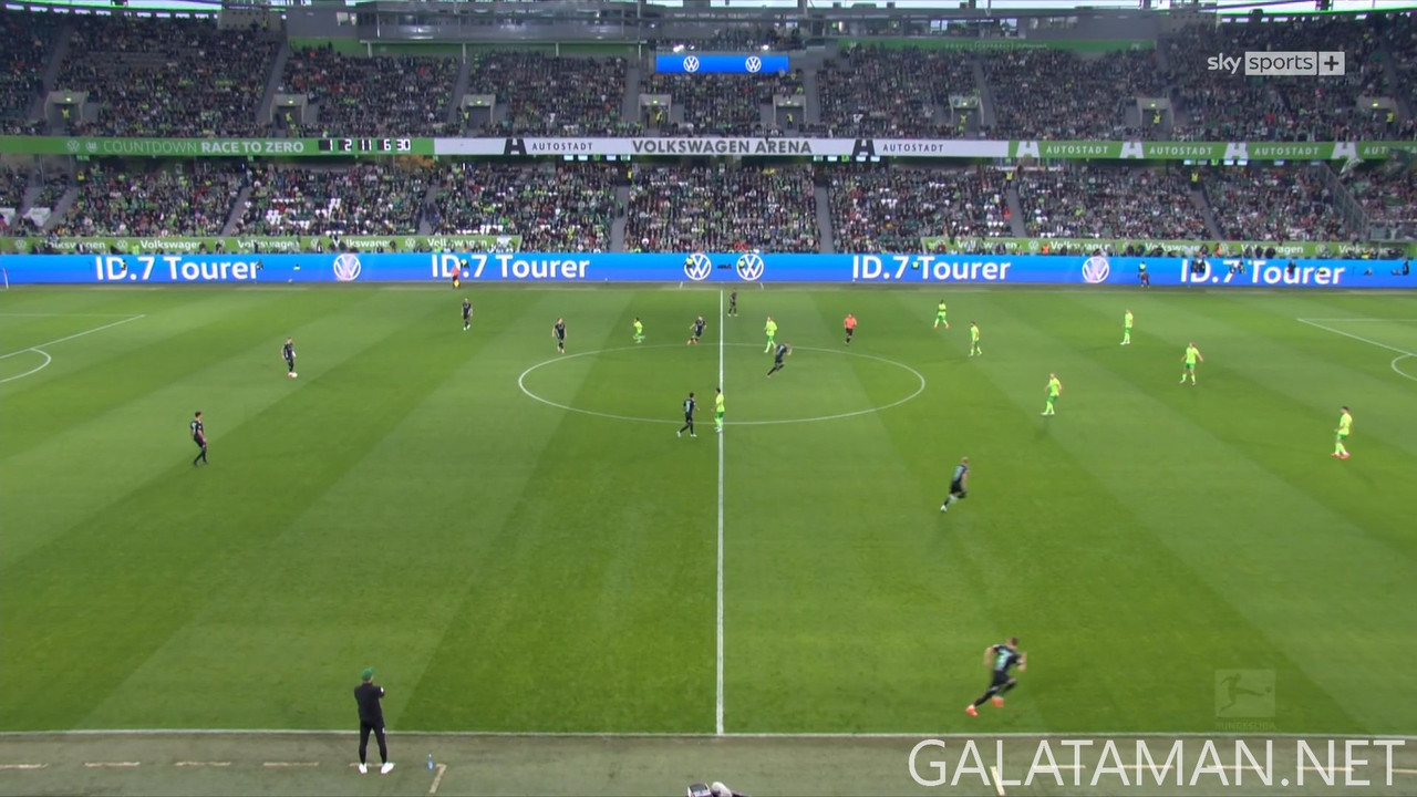 [Image: 10-20-17-21-12-Sky-Sports-21-Wolfsburg-v...22-354.jpg]