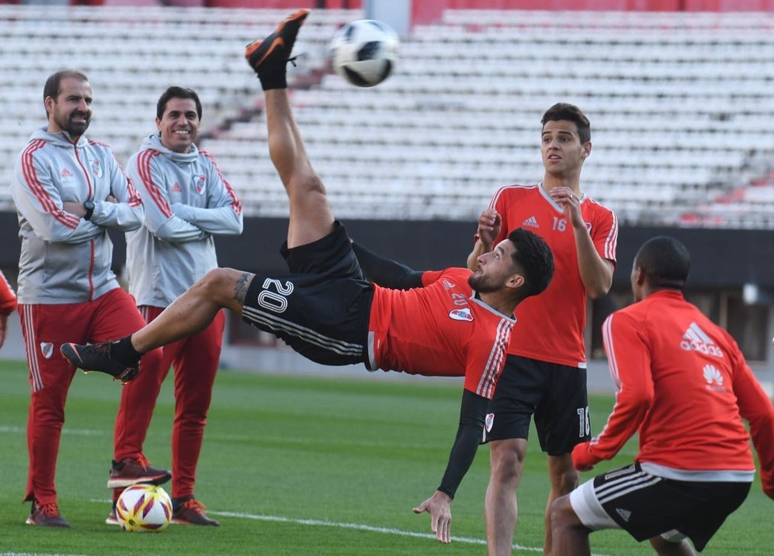 D32247BB-F4F5-439C-B3FF-8DE319A8D453