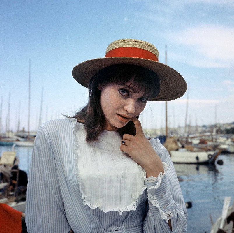 anna_karina_md44