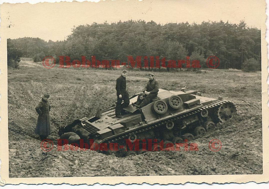 Jüterbog TÜP STUG-Schule Sturmgeschütz STUG III im Gelände