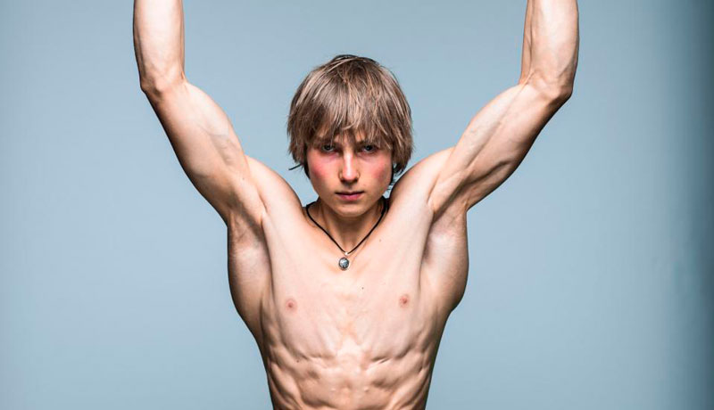 Alex-Megos-Foto-ADAM-PRETTY.jpg