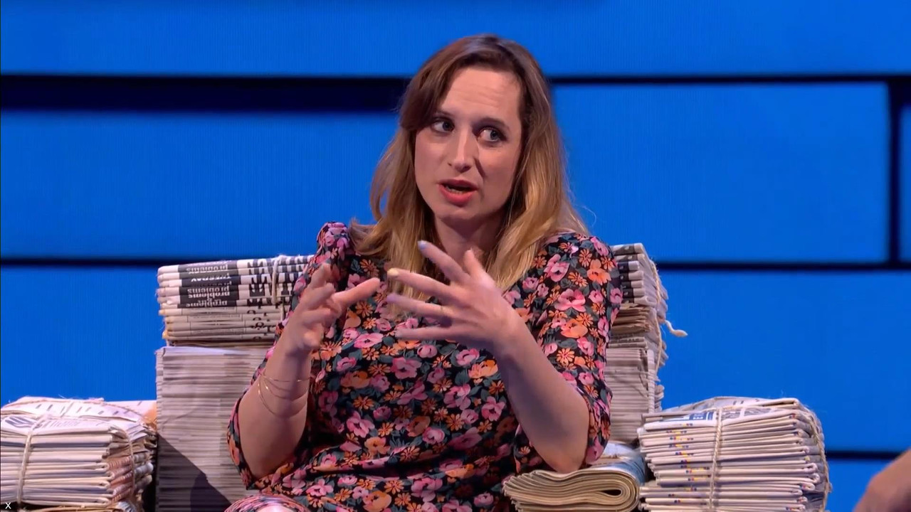 Isy Suttie 171021.mp4_snapshot_03.02_[2021.10.17_03.01.14]