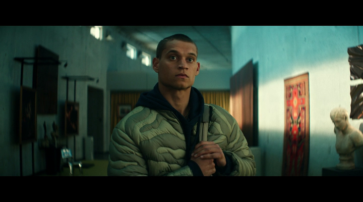 vlcsnap 2025 11 09 00h02m38s988