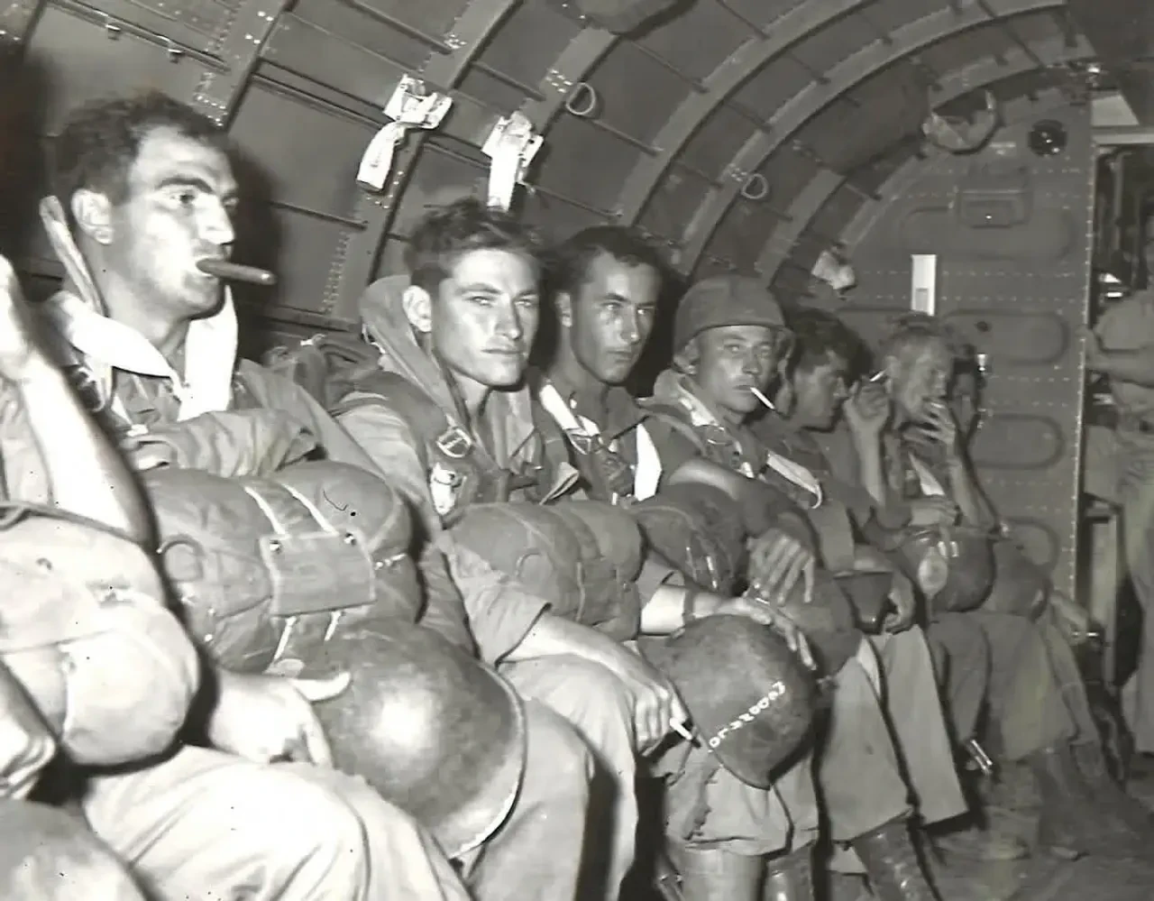 paratroopers