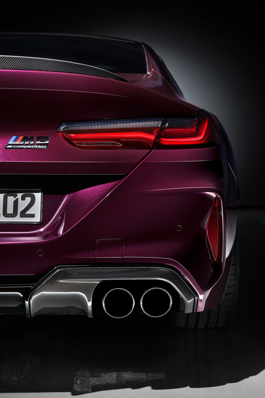 P90369122_highRes_the-new-bmw-m8-gran-