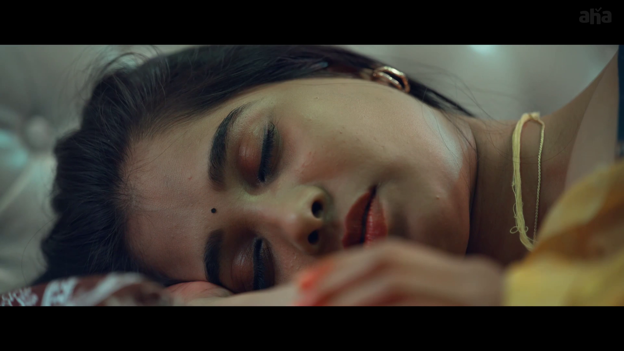 Aryan Ippili Hot Navel Showcase: Must-See Mukhya Gamanika Pics Aryan Ippili Hot Navel Showcase: Must-See Mukhya Gamanika Pics