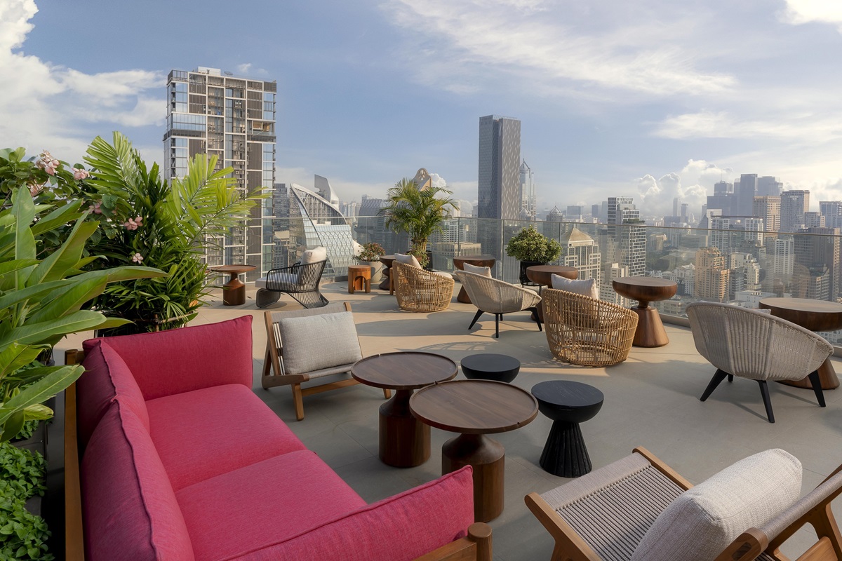 L BKKOX Sato San rooftop bar The Pier side sofa Day 02