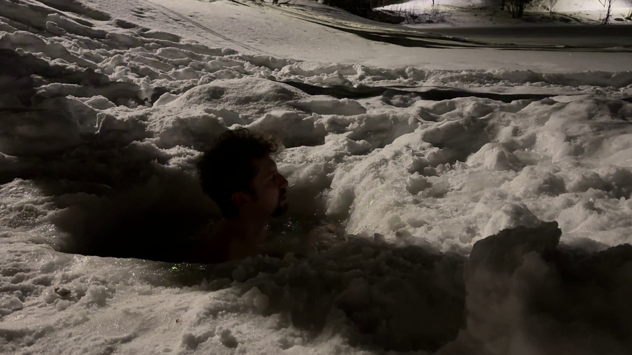 [Immagine: vlcsnap-2026-04-02-21h18m25s258.jpg]