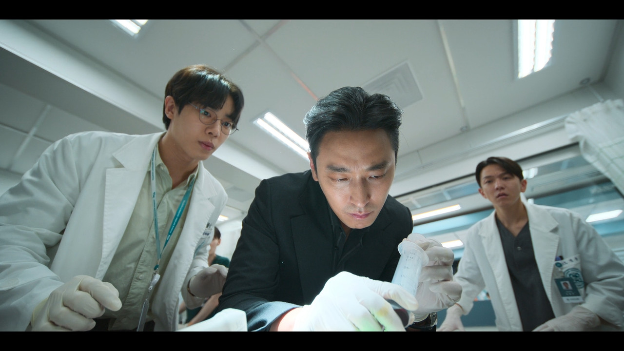 The Trauma Code_ Heroes on Call 2025 S01E01 Netflix 1080p WEB DDP x264-NM21vi.mkv_snapshot_11.57.381