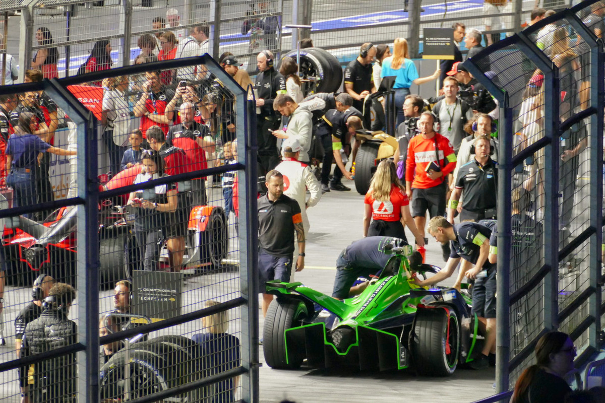 8A23532B-5BBB-450D-A7F3-919BB667BE08