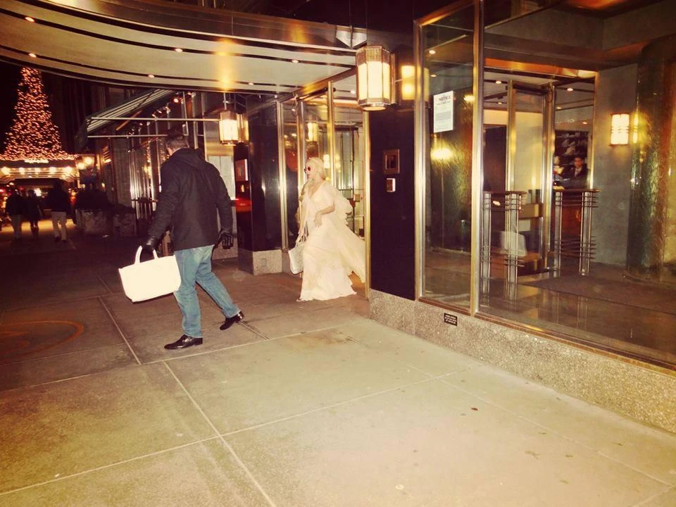 12-26-13-Out-and-about-in-NYC-001-1.webp