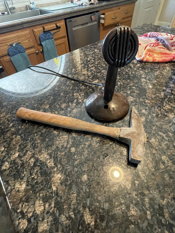 FCA23198-3D75-4A2E-AFDB-88A8C811FC25