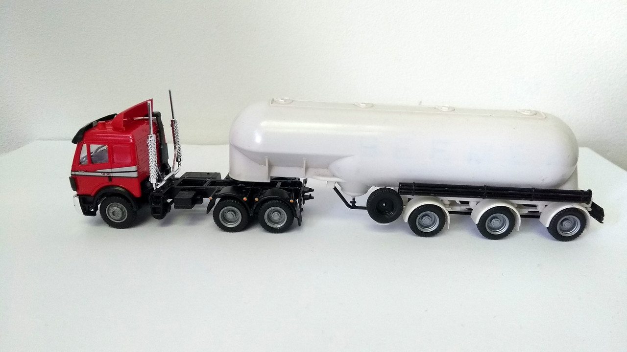 Mach (2749)
