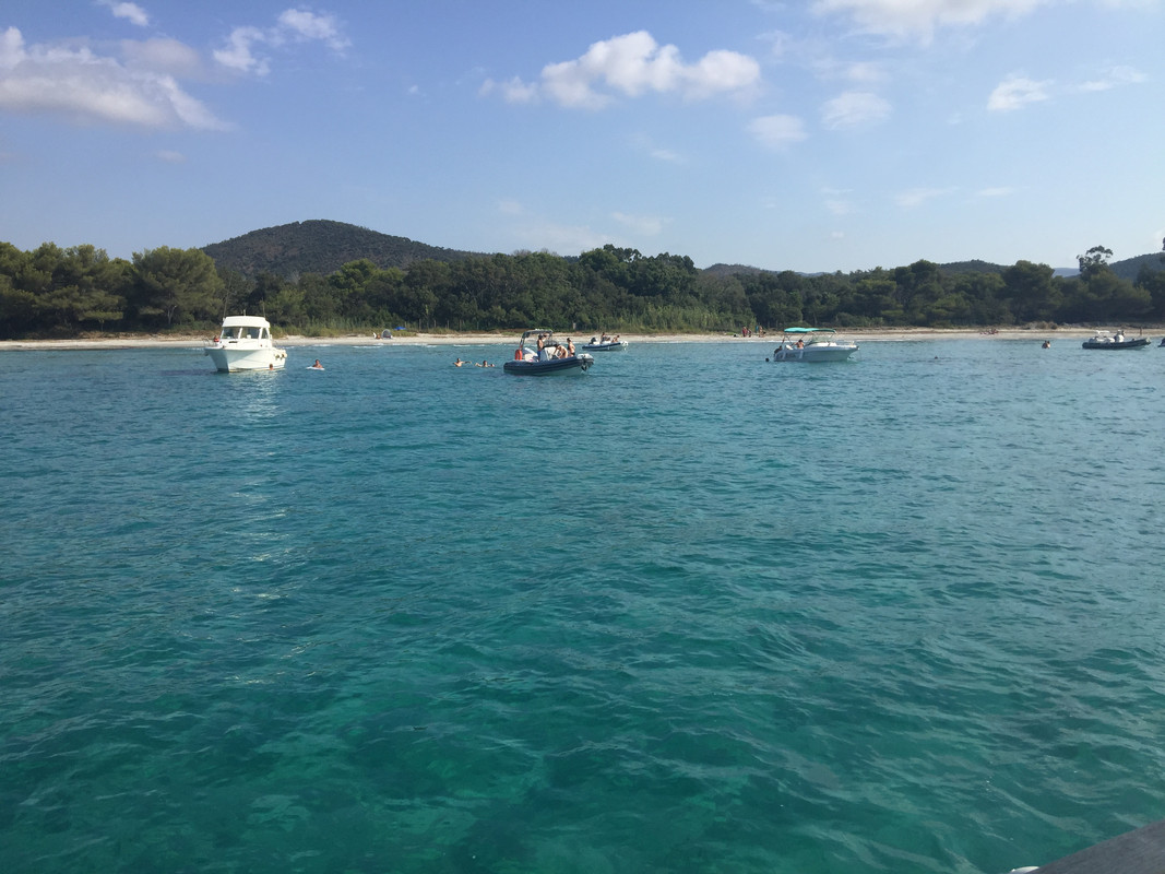 DBD60B57-5FC4-41AD-888E-FF140ACDC47F