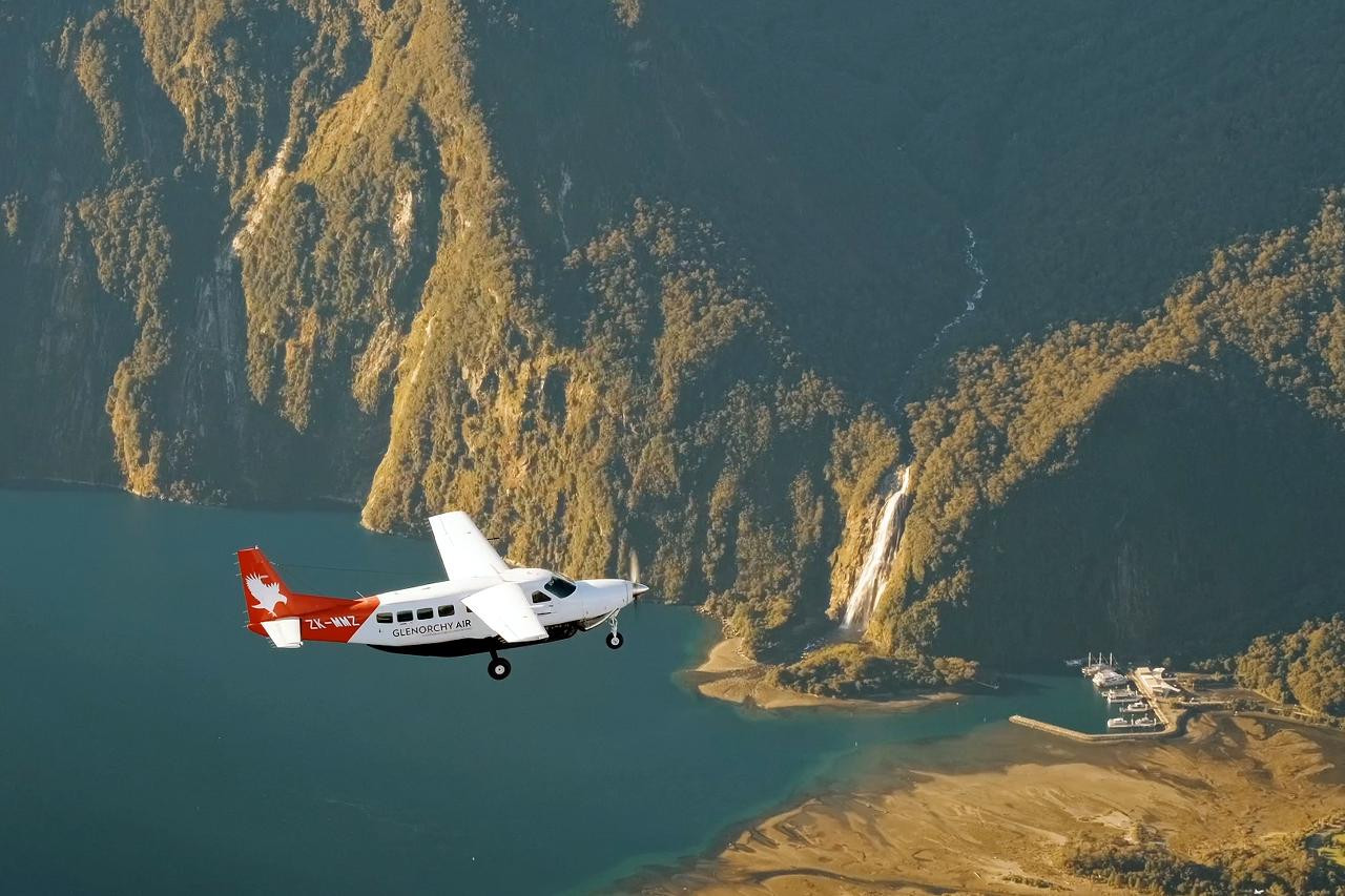 Premium Milford Sound Tour: Bus, Cruise & Fly | Cheeky Kiwi Travel | Shaara Deals