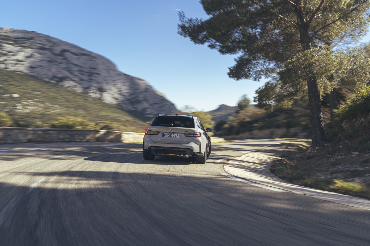 P90468229_highRes_the-first-ever-bmw-m