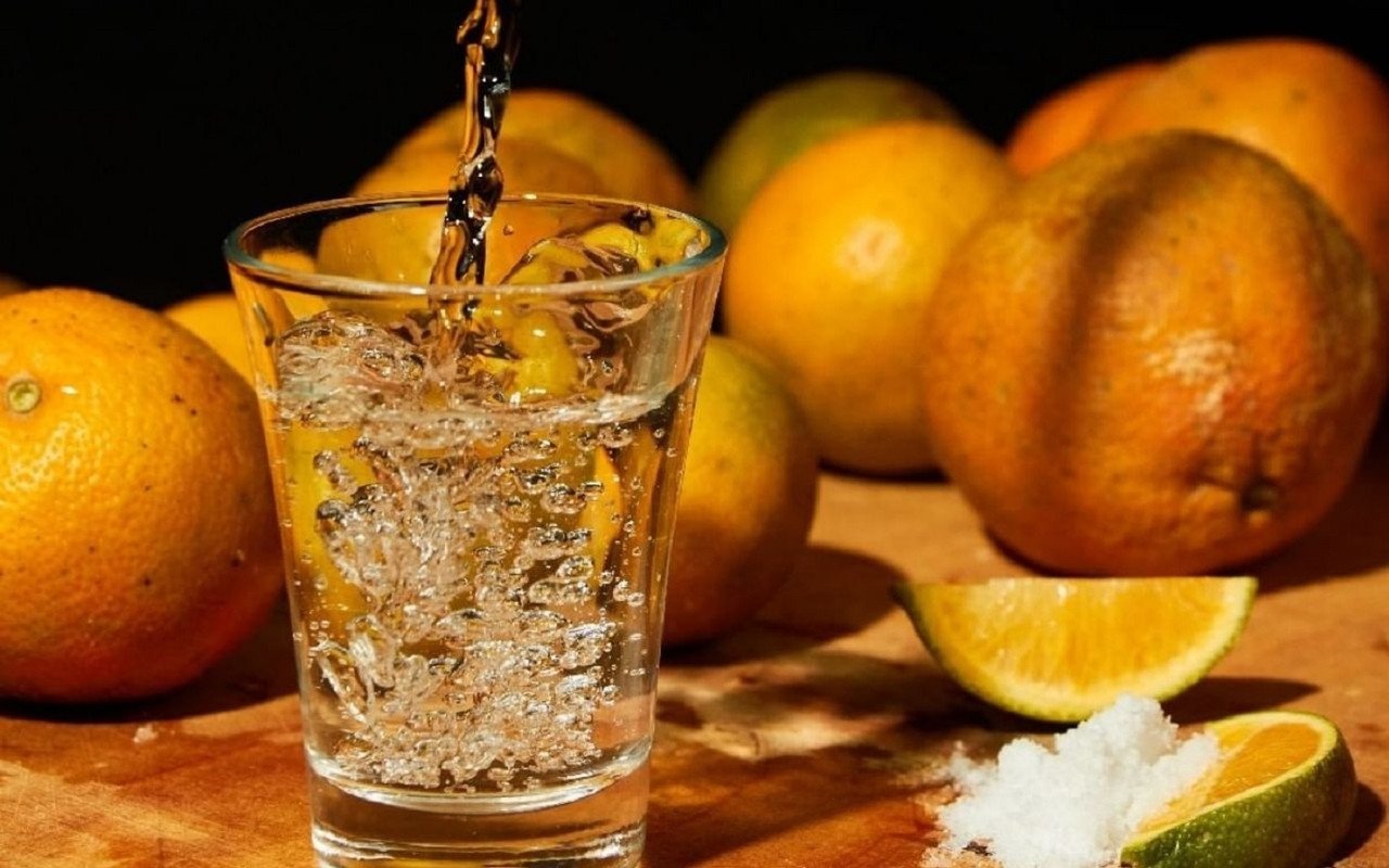 ¿Qué beneficios tiene tomar mezcal? Conoce 5 que te dejarán con la boca abierta