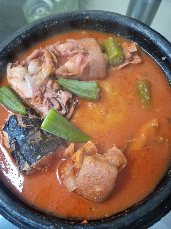 Fufu with Light Soup, Fish and Chicken