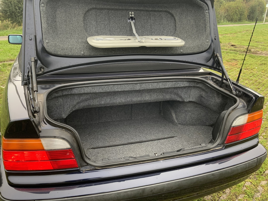 0Y9N433TQf 1NbY4YRGRCA