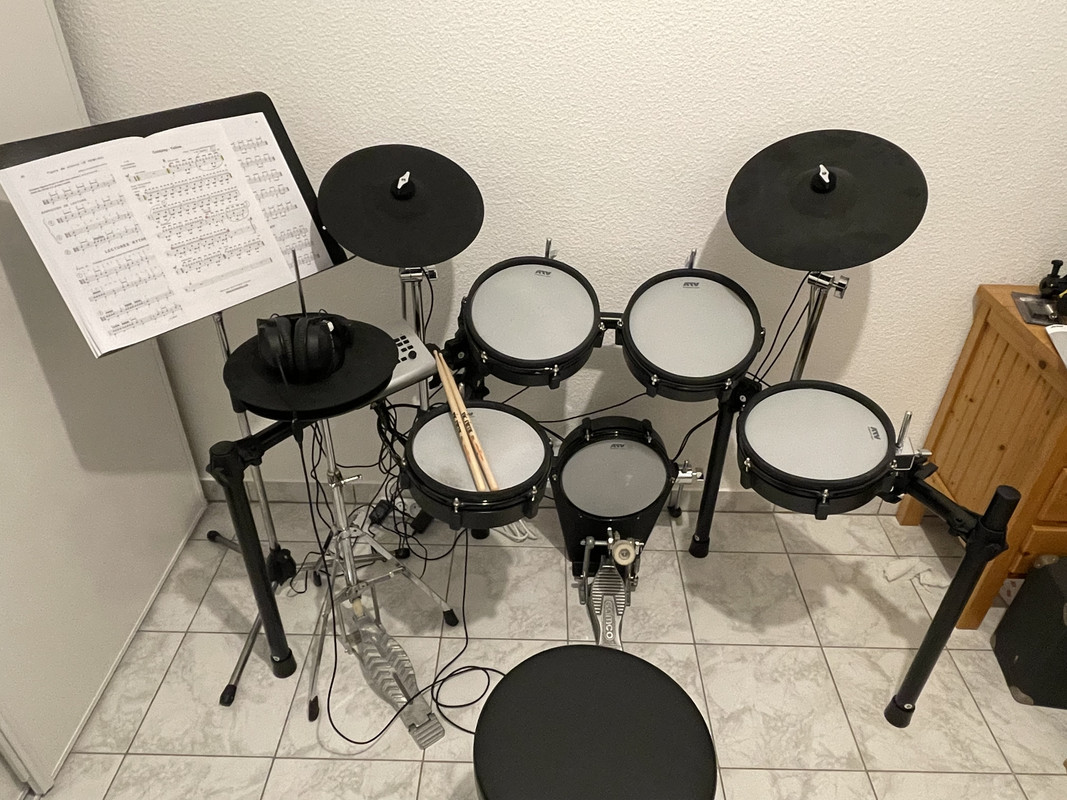 1CC7D496-E072-4E50-A915-716A152311D2