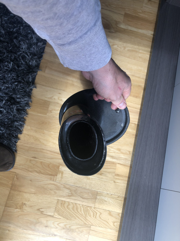 FE85A7C4-E10B-45B8-913A-E0C81A41BE6A