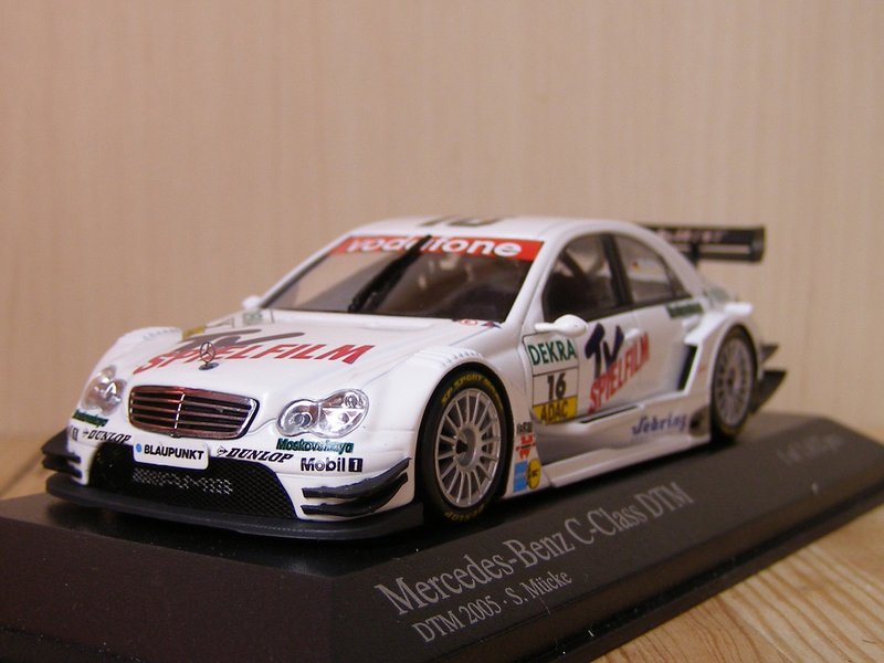 Mercedes C-klass DTM 2005 Mucke (3)