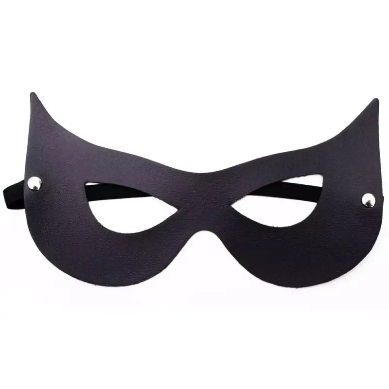 M-SCARA-MULHER-GATO-DOMINATRIX-1