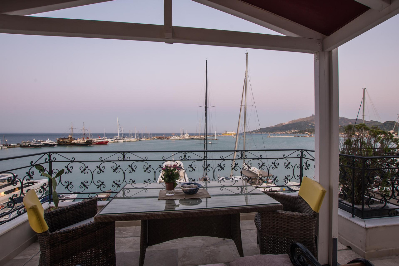 Yacht Tours
