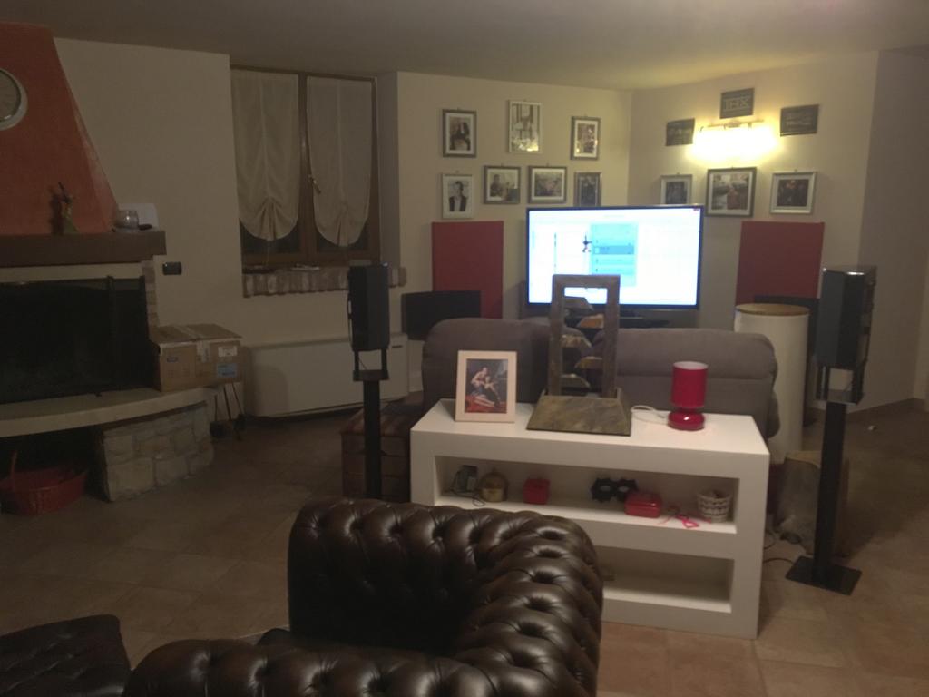 DF803316-6C44-4898-9BA4-344243190CBC