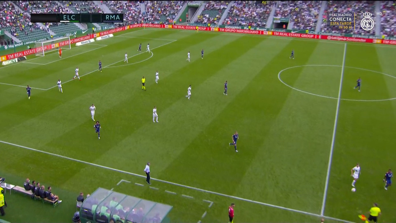 Liga 2021/2022 - J12 - Elche CF Vs. Real Madrid (1080i/1080p/1080p) (Castellano/Castellano/Español Latino) 3