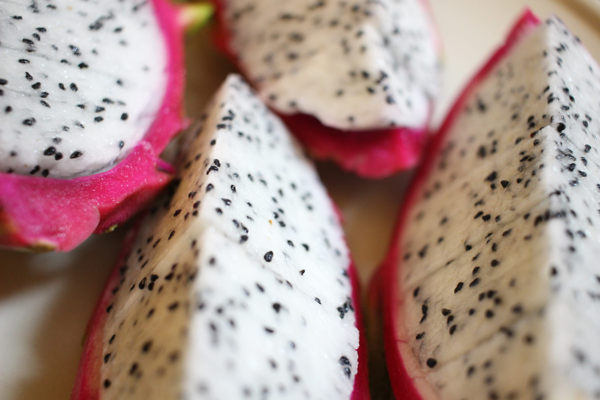 white-flesh-dragon-fruit.jpg