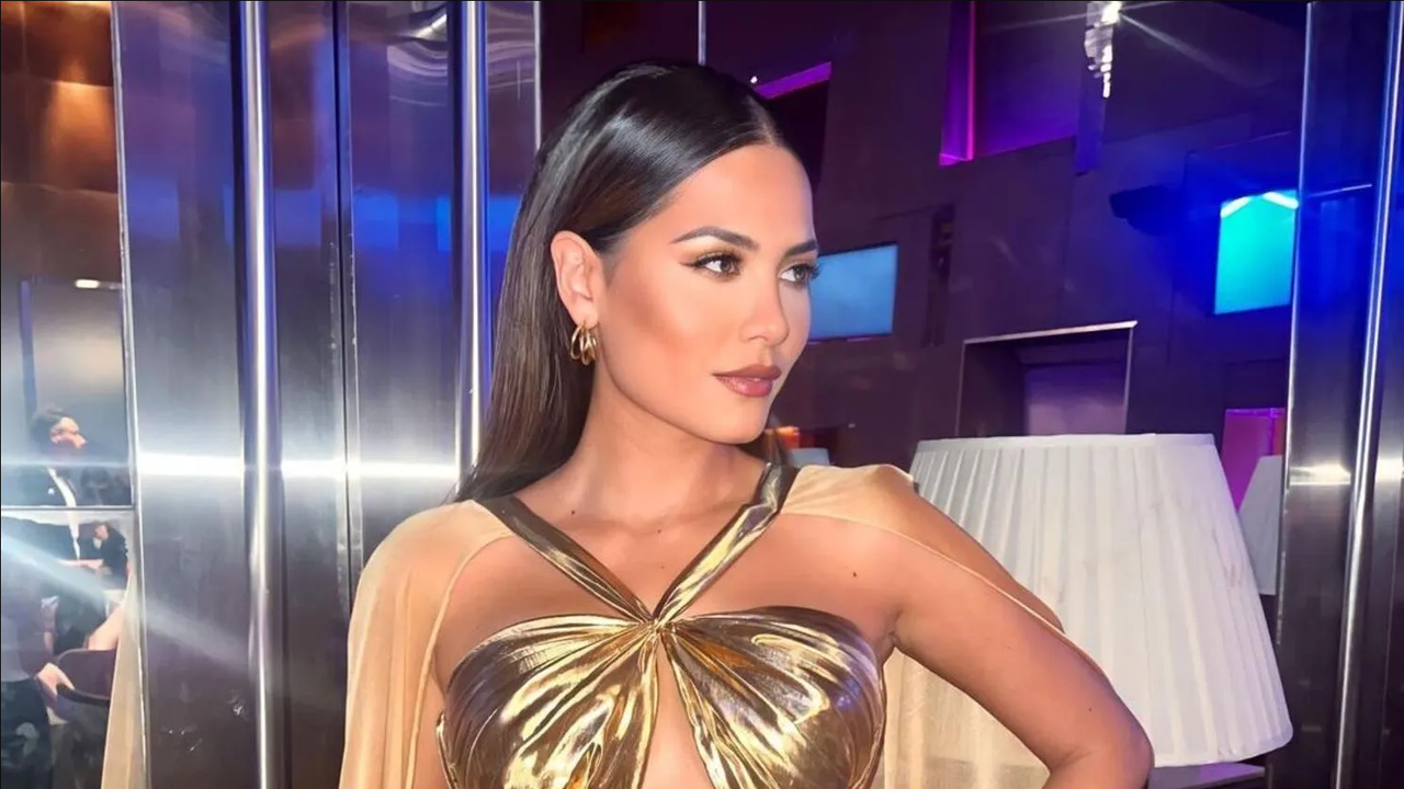 Escotado vestido de brillantes de Andrea Meza conquista Miss Universo